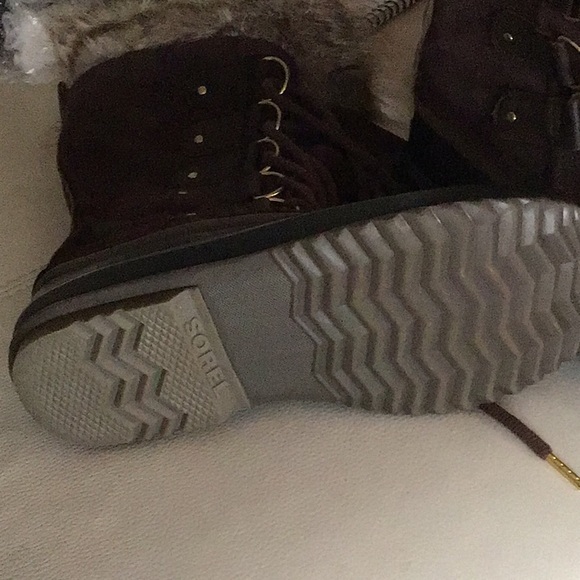 Sorel size 10 boots - Picture 4 of 4